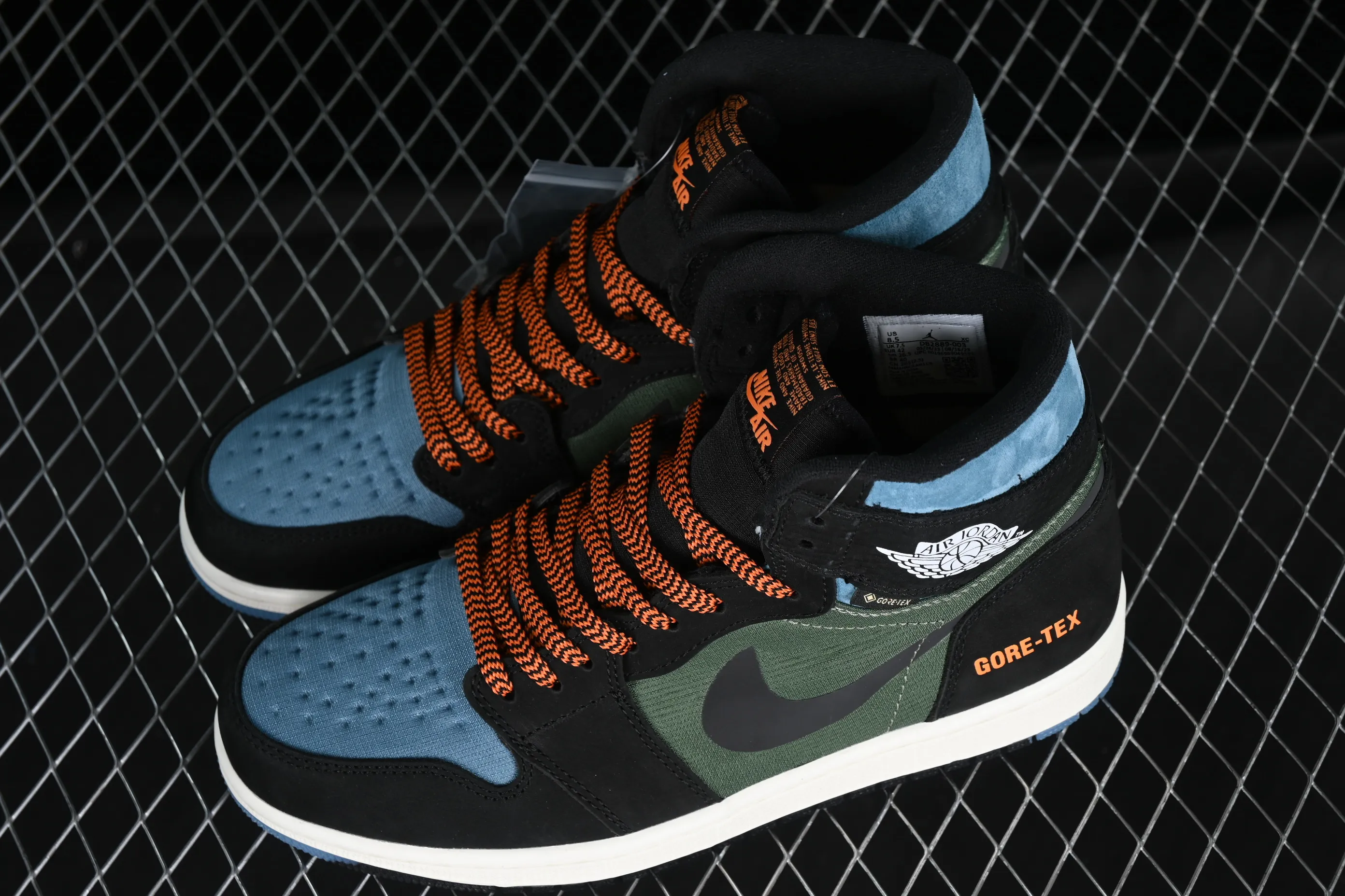 All categories Air Jordan Jordan series basketball shoes Air Jordan 1 High Air Jordan 1 Element "Gore-Tex" AJ1 Joe 1 black green silver hook high top basketball shoes DB2889-003